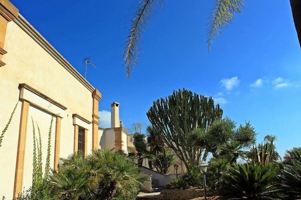 A Giummara Country house
